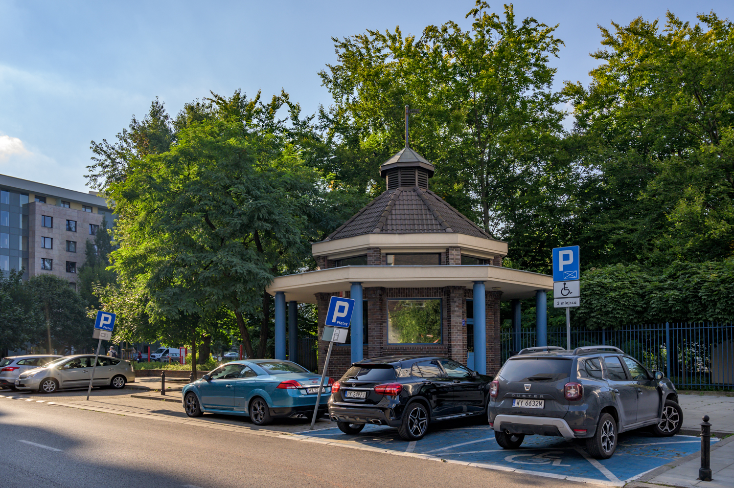 Zdjęcie architektury budynku Ujęcie wody oligoceńskiej